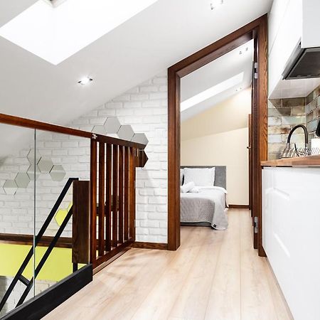 Househost Apartment:Bracka 3/15A คราคูฟ ภายนอก รูปภาพ